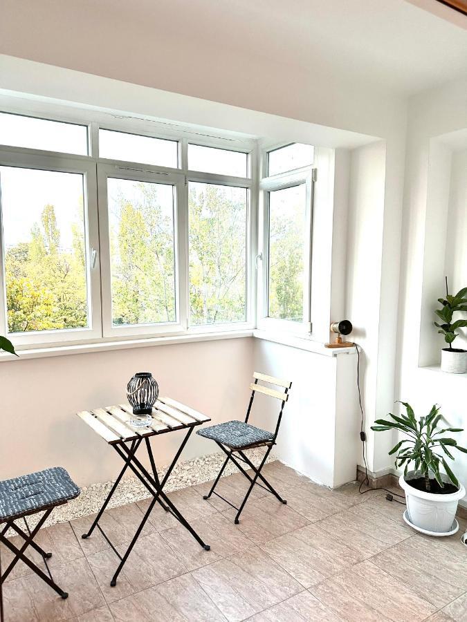 Vintage Bucharest Apartment Eksteriør bilde